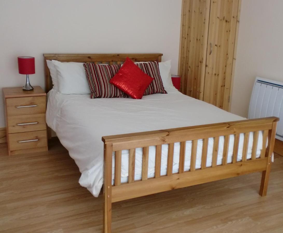 Quiet, Cosy Annexe Room Rough Close ภายนอก รูปภาพ